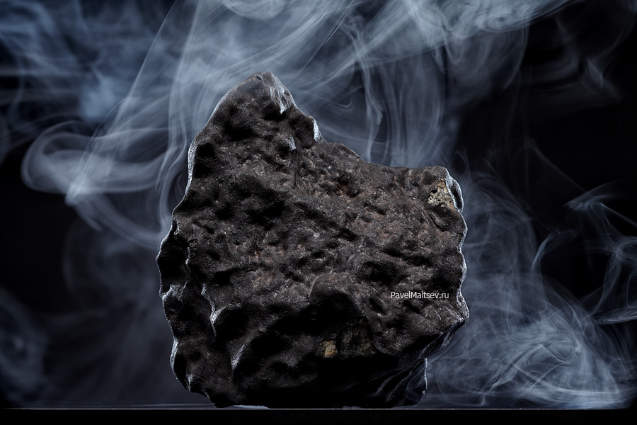 meteorit-in-dark_04.jpg