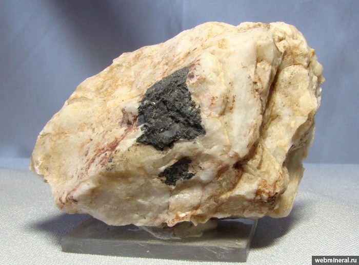 Фотография минерала Ферберит, Кварц. Аджитаровское (W) месторождение.