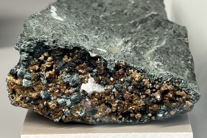 ��������, ����������� ������ (Cr) �������������. �������� � �������������. webmineral.ru