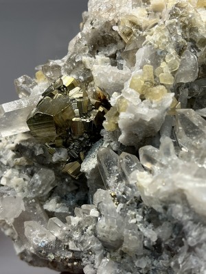 �����, �����, �������, �������, ���������� (Au) ������������� (������ ����). �������� � �������������. webmineral.ru