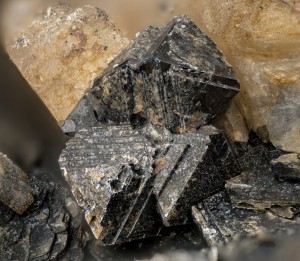 ��������. ���� � 37. �������� � �������������. webmineral.ru