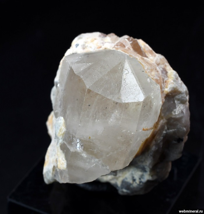   , , -(Mn), . Phenakite Mine, Khetchel village, Molo quarter, Momeik township, Kyaukme district, Shan State.