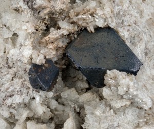 .   24 ().   . webmineral.ru