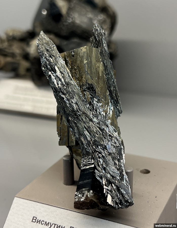 ���������� �������� ��������, �����, �����. ������� (W-Mo) �������������.