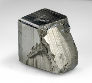 �����. ���������� (Au) ������������� (������ ����). �������� � �������������. webmineral.ru