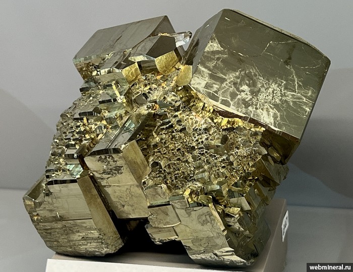 ���������� �������� �����. ���������� (Au) ������������� (������ ����).