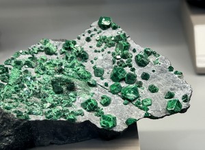 ��������. ������� ����������� (Cr) �������������. �������� � �������������. webmineral.ru