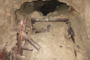  .  (Sr) .   . webmineral.ru