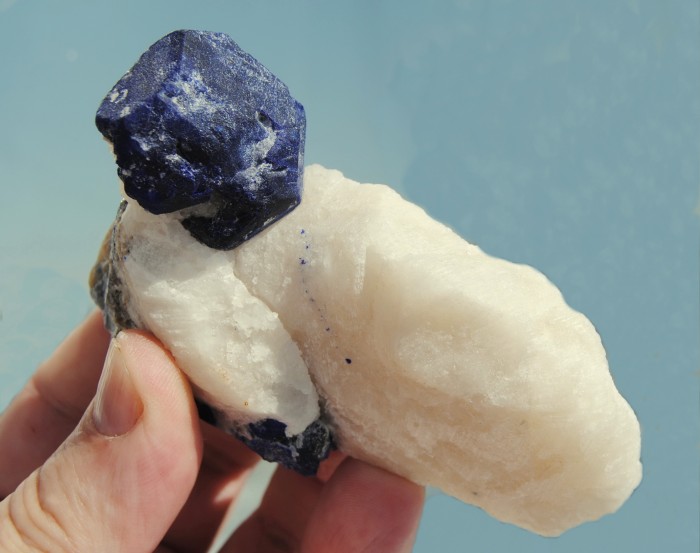   . Ladjuar Medam (Lapis-lazuli Mine), Kokscha Valley, Sar-e-Sang,  Badagshan, Afghanistan  ().