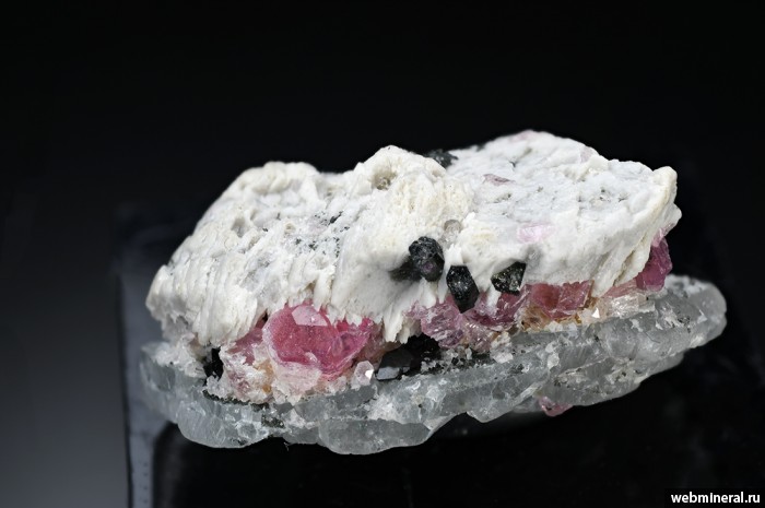   , , , . Sakavalana mine, Ambatovita, Mandrosonoro area, Ambatofinandrahana District, Amoron'i Mania Region, Fianarantsoa Province.