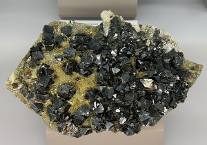 ��������, �����. ����� (Cu) �������������. �������� � �������������. webmineral.ru