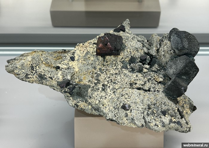 ���������� �������� �������, ��������. �������������� (Cu) �������������.