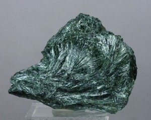 ,  (Au) .   . webmineral.ru
