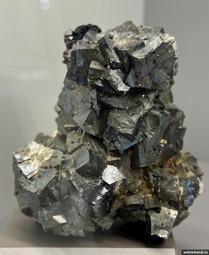 ���������� �������� �����������. ����-��� (W-Mo) �������������.