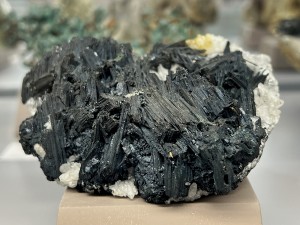 ����������, �������������� (Cu) �������������. �������� � �������������. webmineral.ru